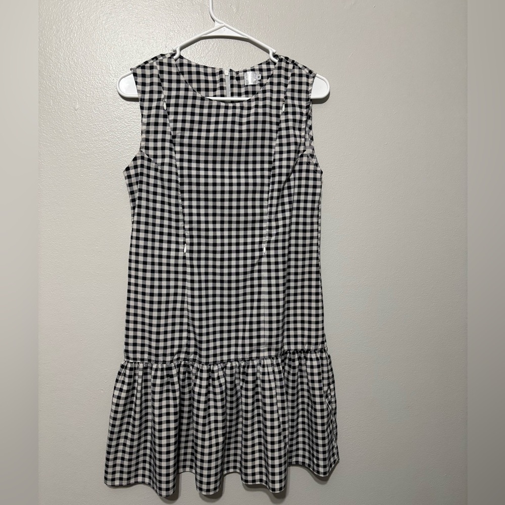 Stylish Gingham Sleeveless Dress with feeding zippers